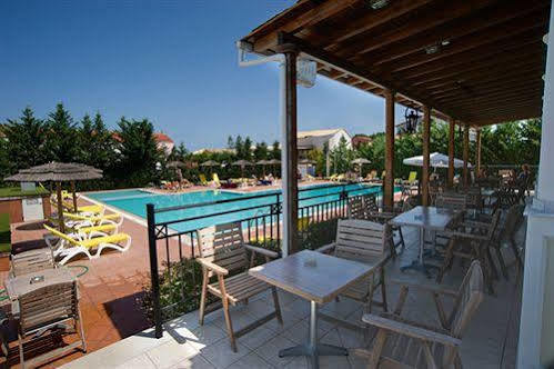 אצ'ארבי Thinalos Aparthotel מראה חיצוני תמונה